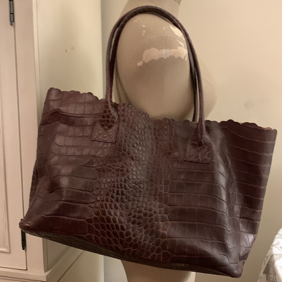 Furla brown alligator embossed large tote. - Picture 5 of 9